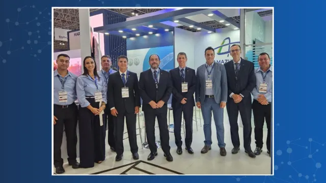 Integrantes da comitiva da AMAZUL na LAAD 2025